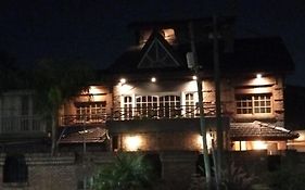 Victoria 3 Bed And Breakfast A 3Km Del Aeropuerto Ezeiza
